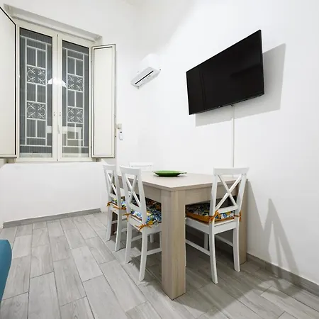 Apartment Vico Mastellone 16 *